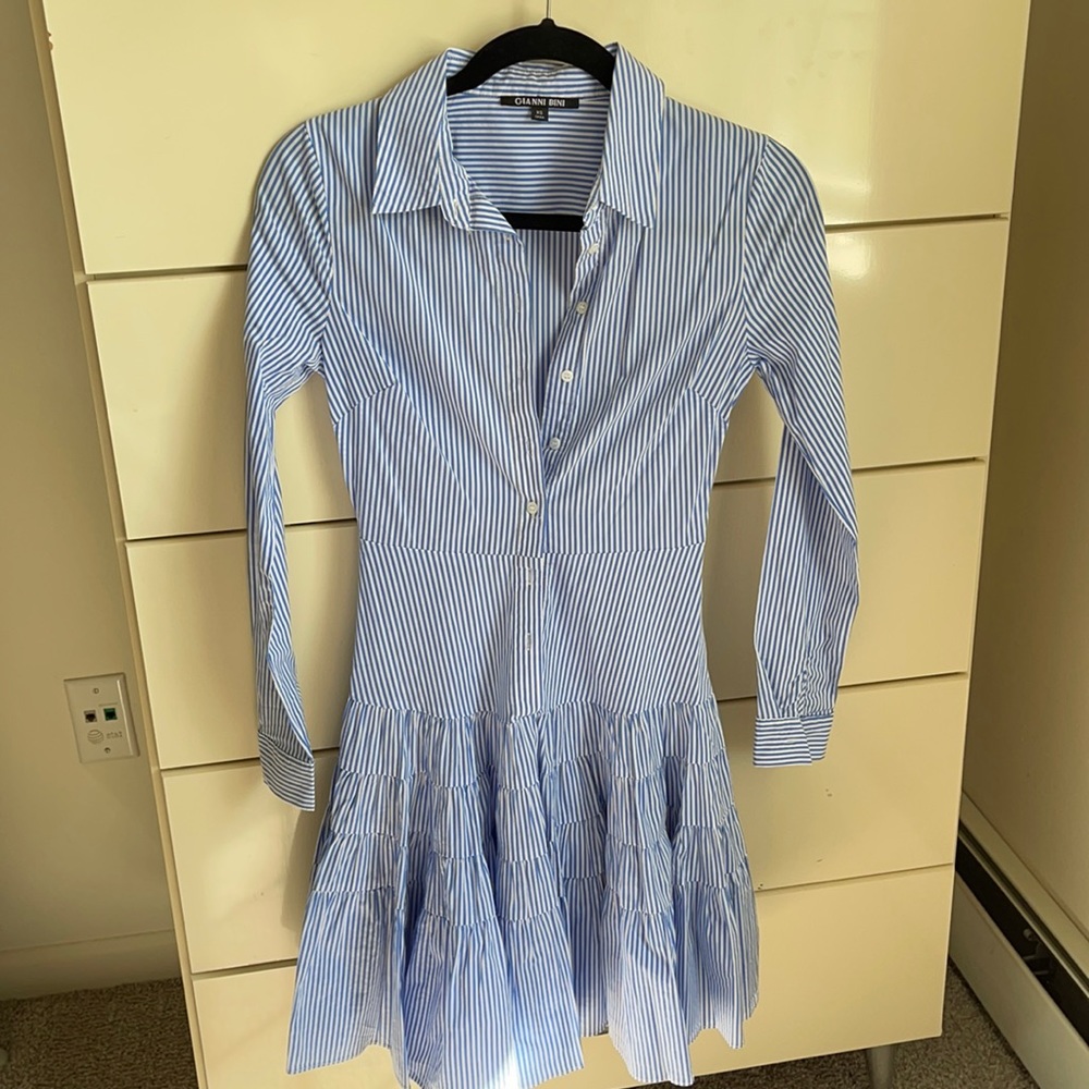 Gianni Bini button up dress